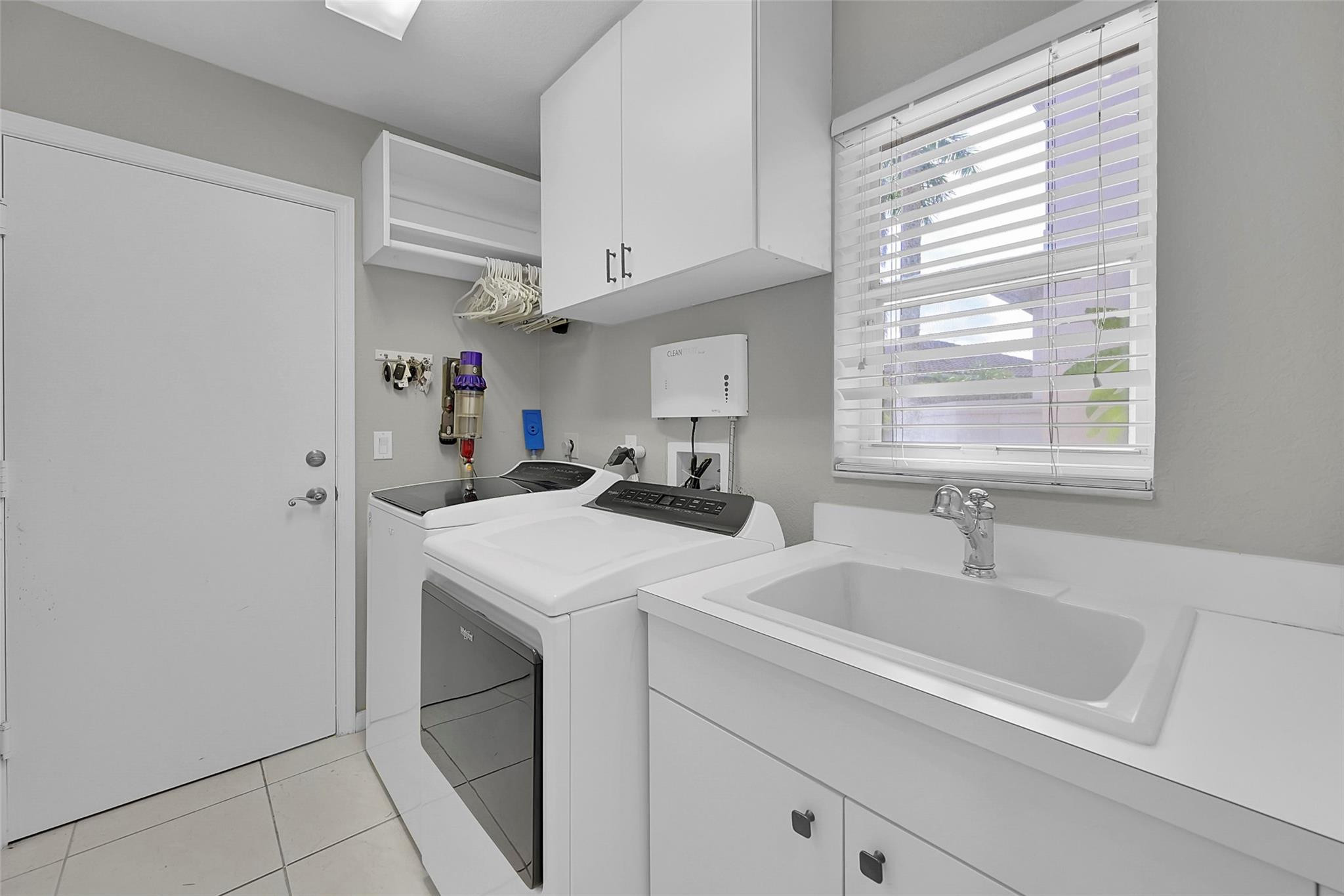 422 Mallard Road Weston, FL 33327 - Photo 35 of 49 Photo 35