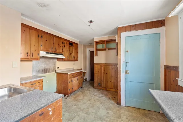 $139,900 | 5306 South Salina Street, Syracuse, NY 13205