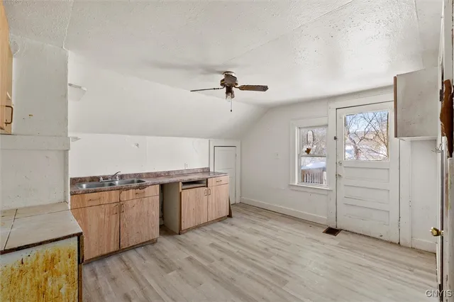 $139,900 | 5306 South Salina Street, Syracuse, NY 13205