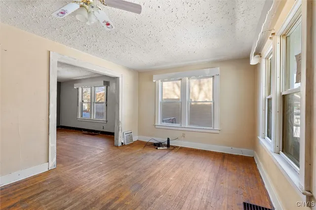 $139,900 | 5306 South Salina Street, Syracuse, NY 13205