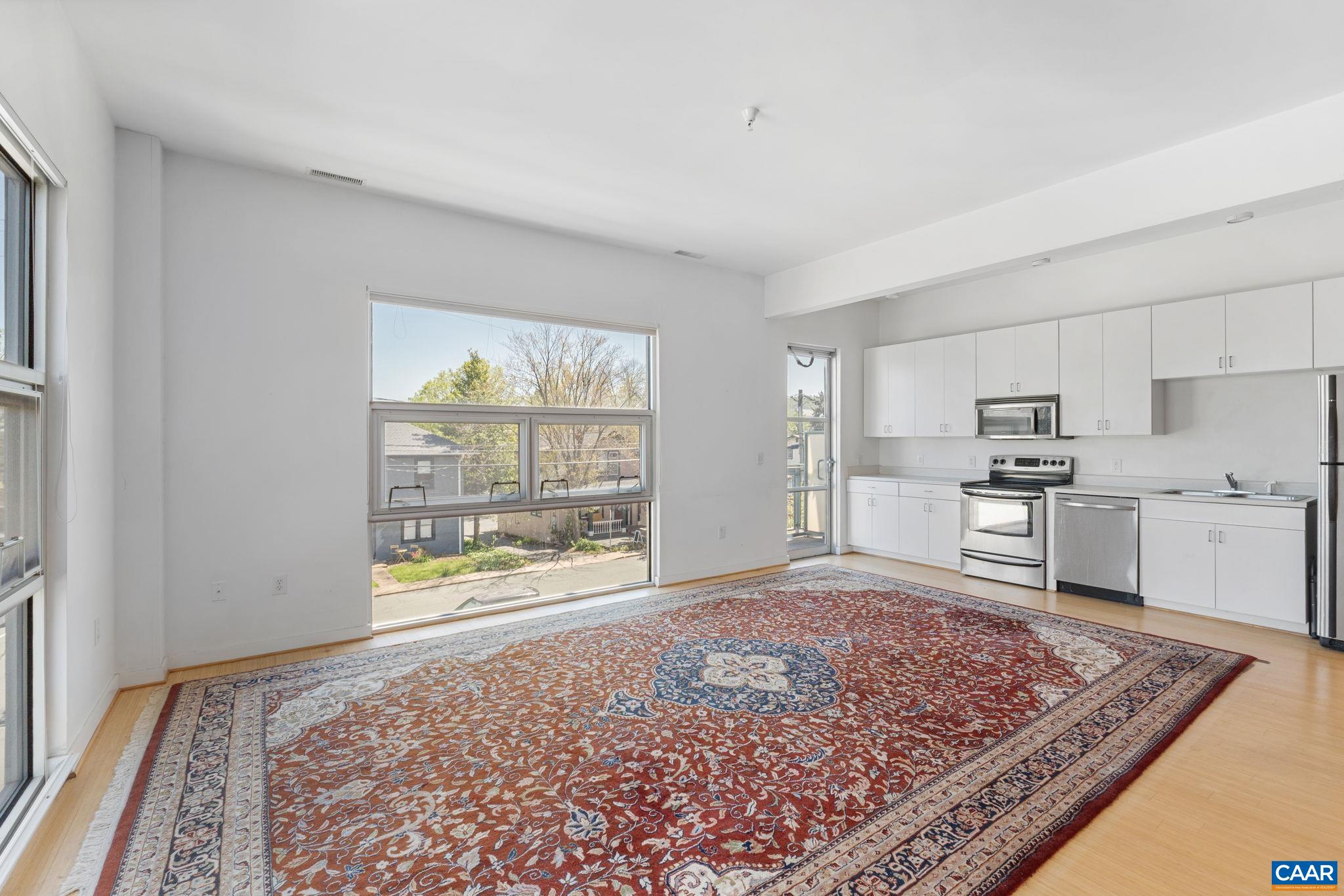 820 East High Street, Unit 8 Charlottesville, VA 22902 - Photo 8 of 16