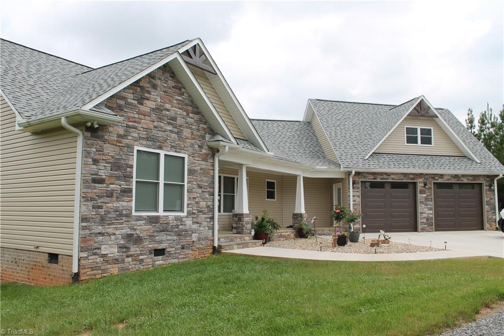 304 Venable Road Ararat, NC 27007 - Photo 2 of 19 Gallery Image 2