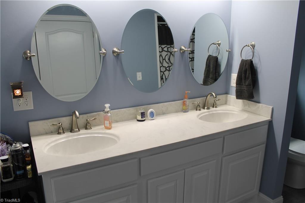 304 Venable Road Ararat, NC 27007 - Photo 18 of 19 Gallery Image 18