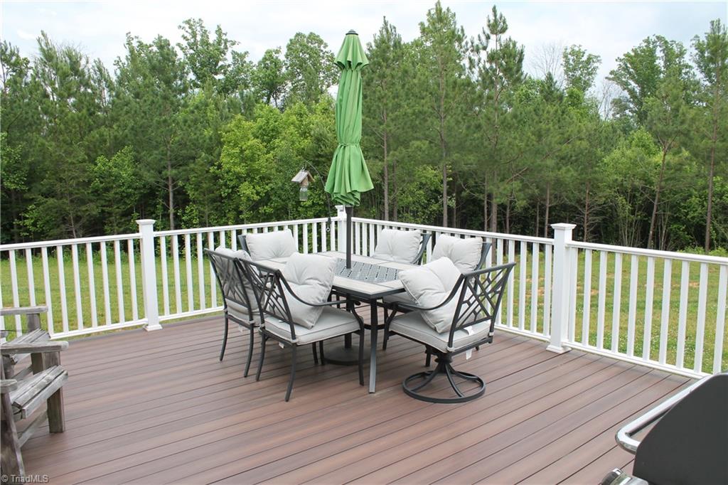304 Venable Road Ararat, NC 27007 - Photo 6 of 19 Gallery Image 6