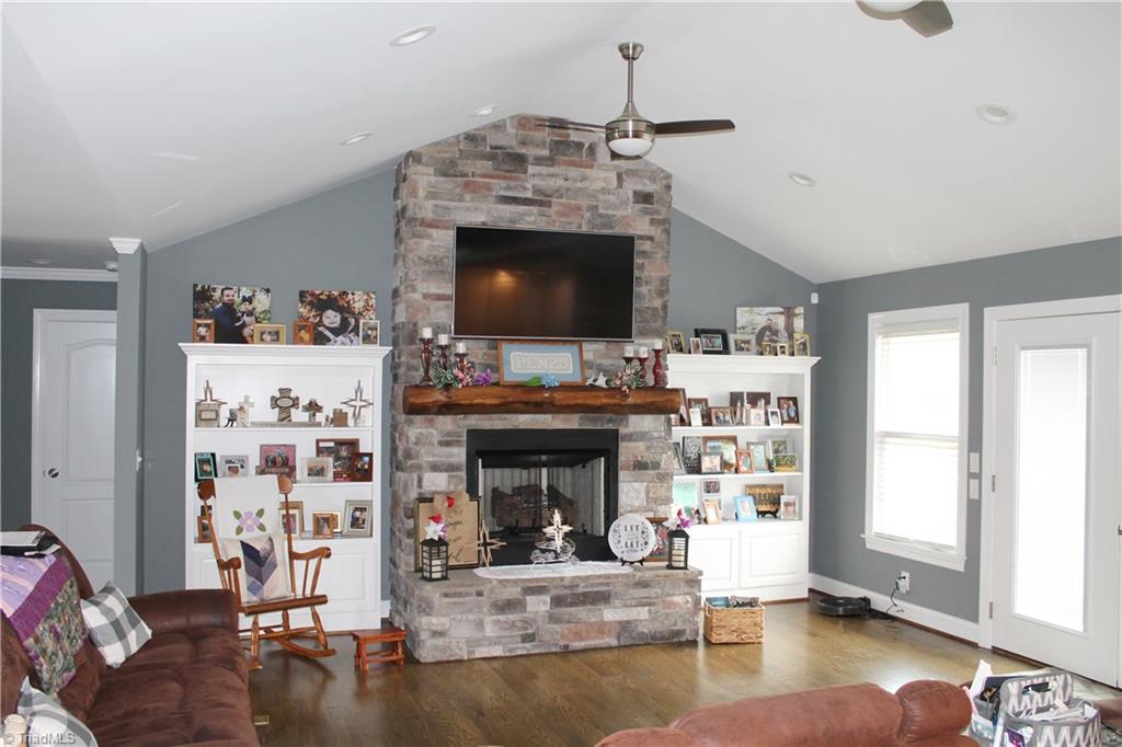 304 Venable Road Ararat, NC 27007 - Photo 8 of 19 Gallery Image 8