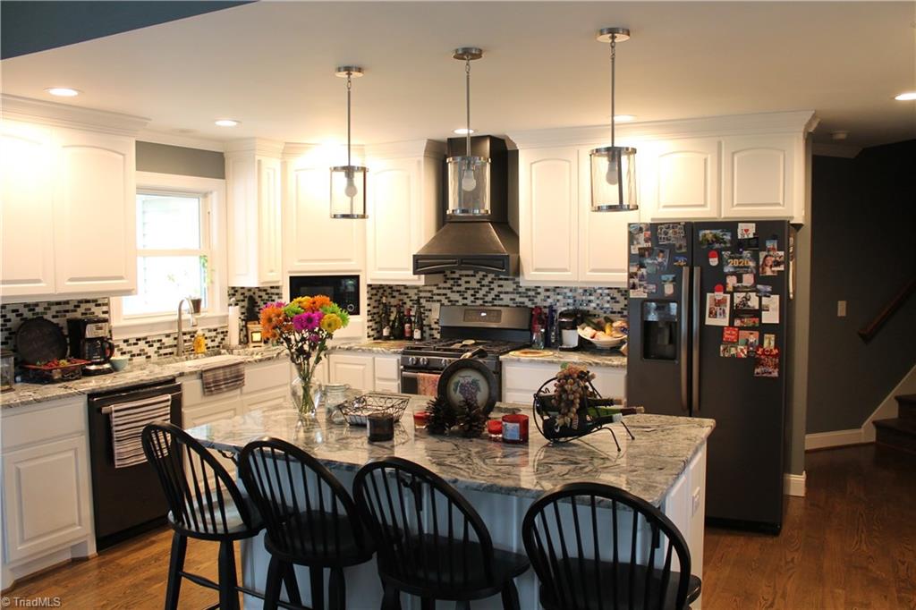 304 Venable Road Ararat, NC 27007 - Photo 9 of 19 Gallery Image 9