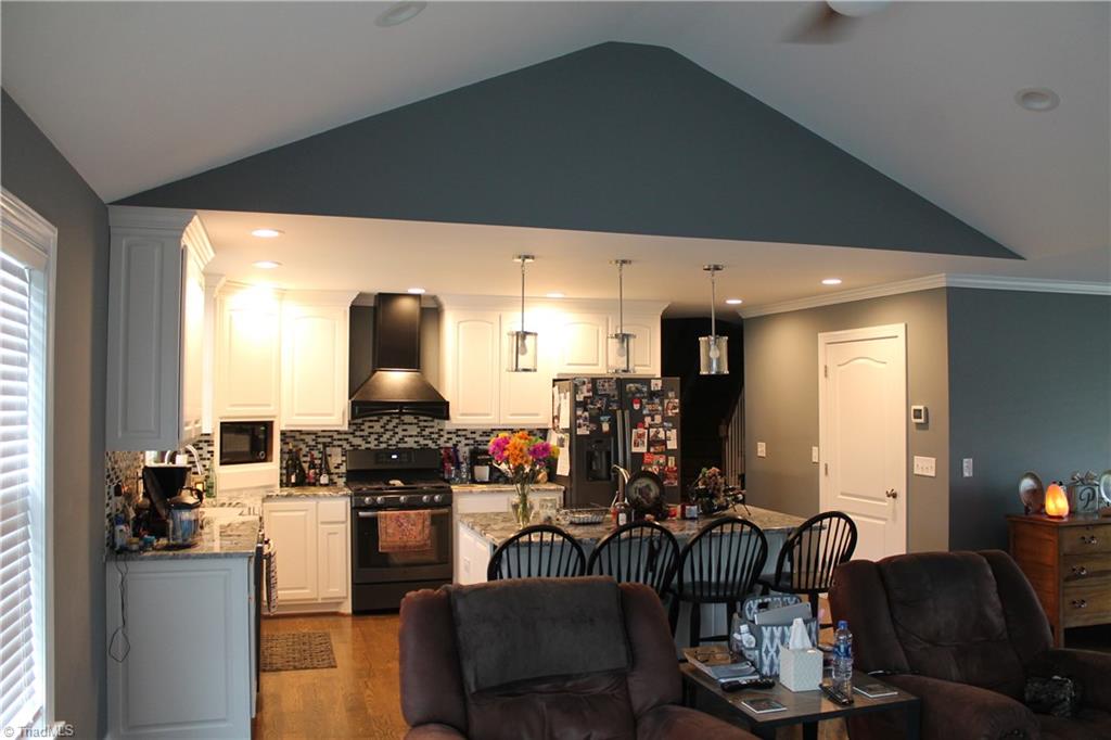 304 Venable Road Ararat, NC 27007 - Photo 10 of 19 Gallery Image 10