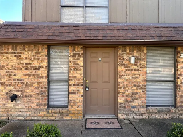 $1,195 | 4913 El Campo Avenue, Unit A, Fort Worth, TX 76107
