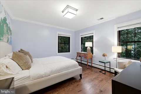 $2,100,000 | 710 Live Oak Drive, McLean, VA 22101