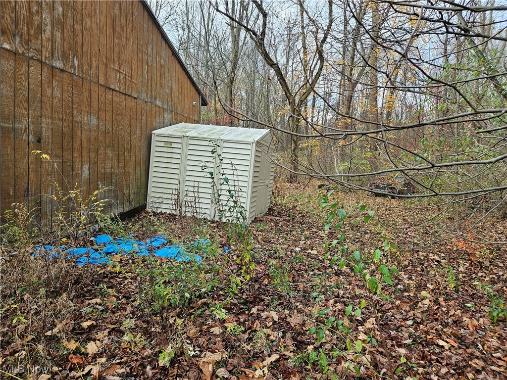 2866 McMackin Road Madison, OH 44057 - Photo 3 of 17 out building staying with property