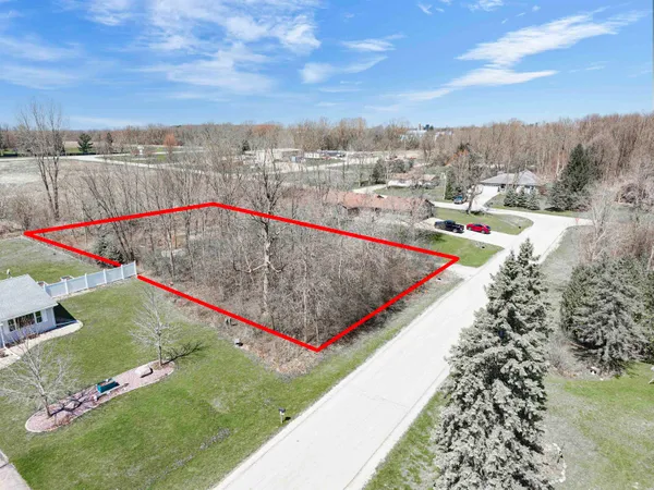 $59,900 | Acorn Road, Unit 33, Neenah, WI 54956