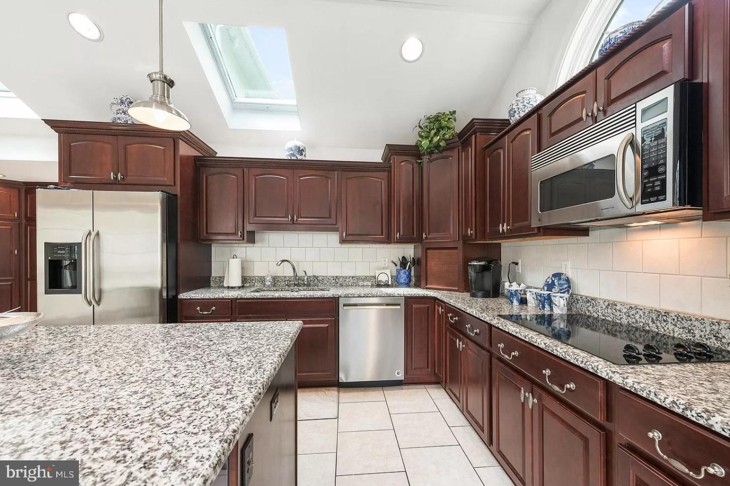 908 Lincoln Road Phoenixville, PA 19460 - Photo 12 of 26 Elegant kitchen with granite countertops.