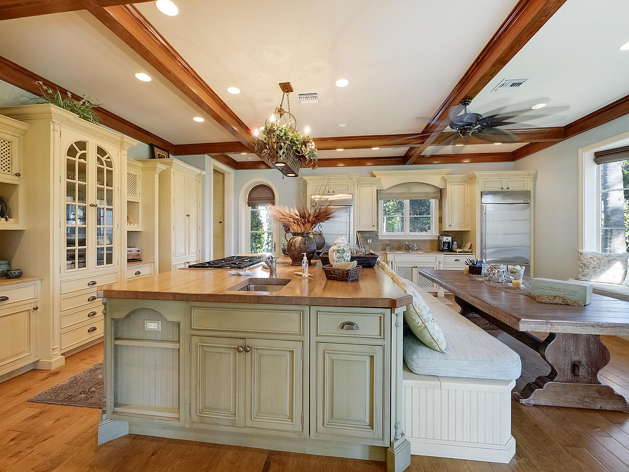 372 South Beach Road Hobe Sound, FL 33455 - Photo 18 of 57 Kitchen