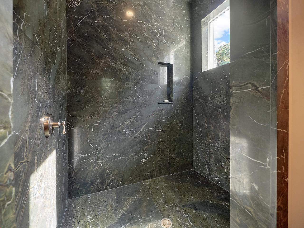 372 South Beach Road Hobe Sound, FL 33455 - Photo 32 of 57 Master Shower