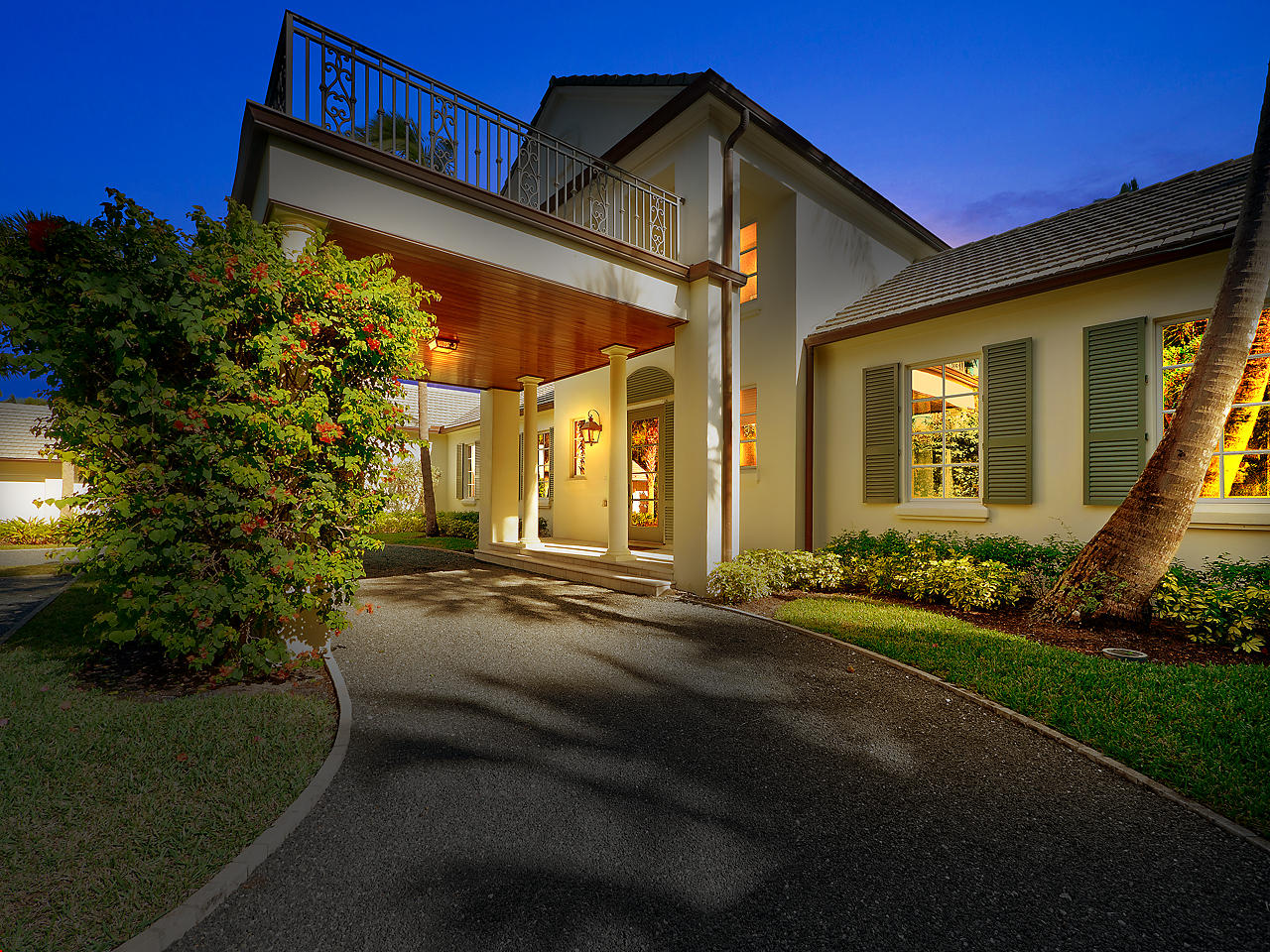 372 South Beach Road Hobe Sound, FL 33455 - Photo 9 of 57 Front Entry