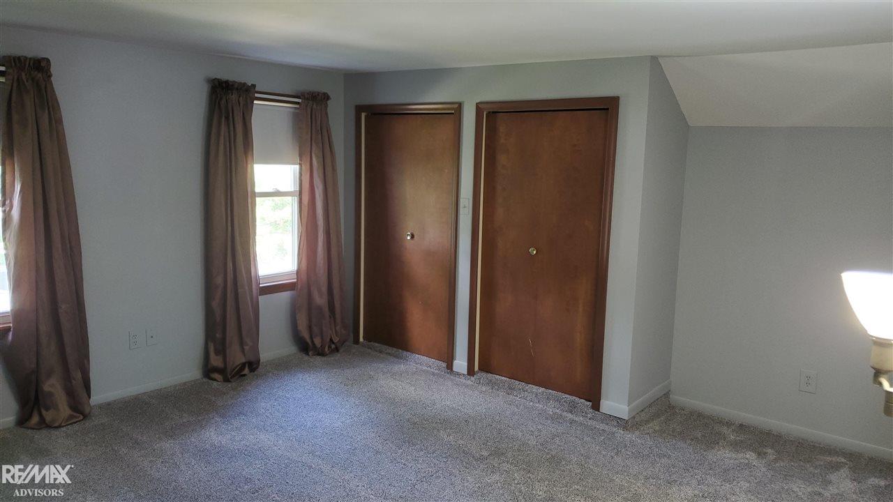 35640 Ridge Street Richmond, MI 48062 - Photo 26 of 30 50049270-25.JPG