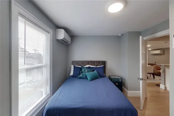 $7,334 | 382 Spring Street, Unit 2, Newport, RI 02840