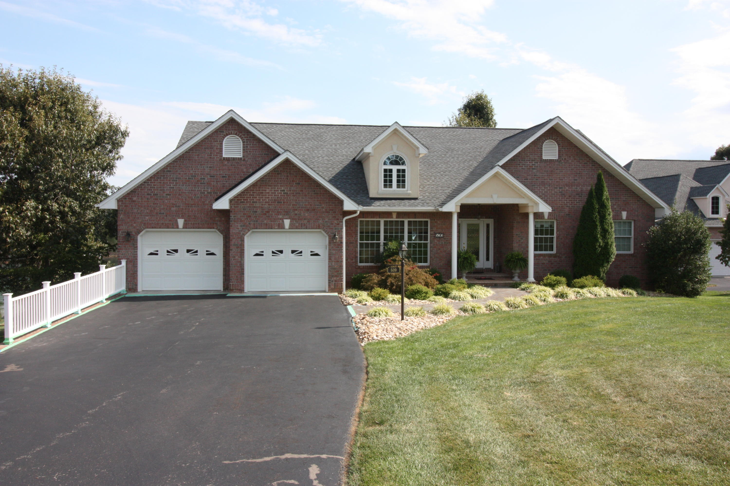 520 Calypso Road Moneta, VA 24121 - Photo 2 of 46 The Home