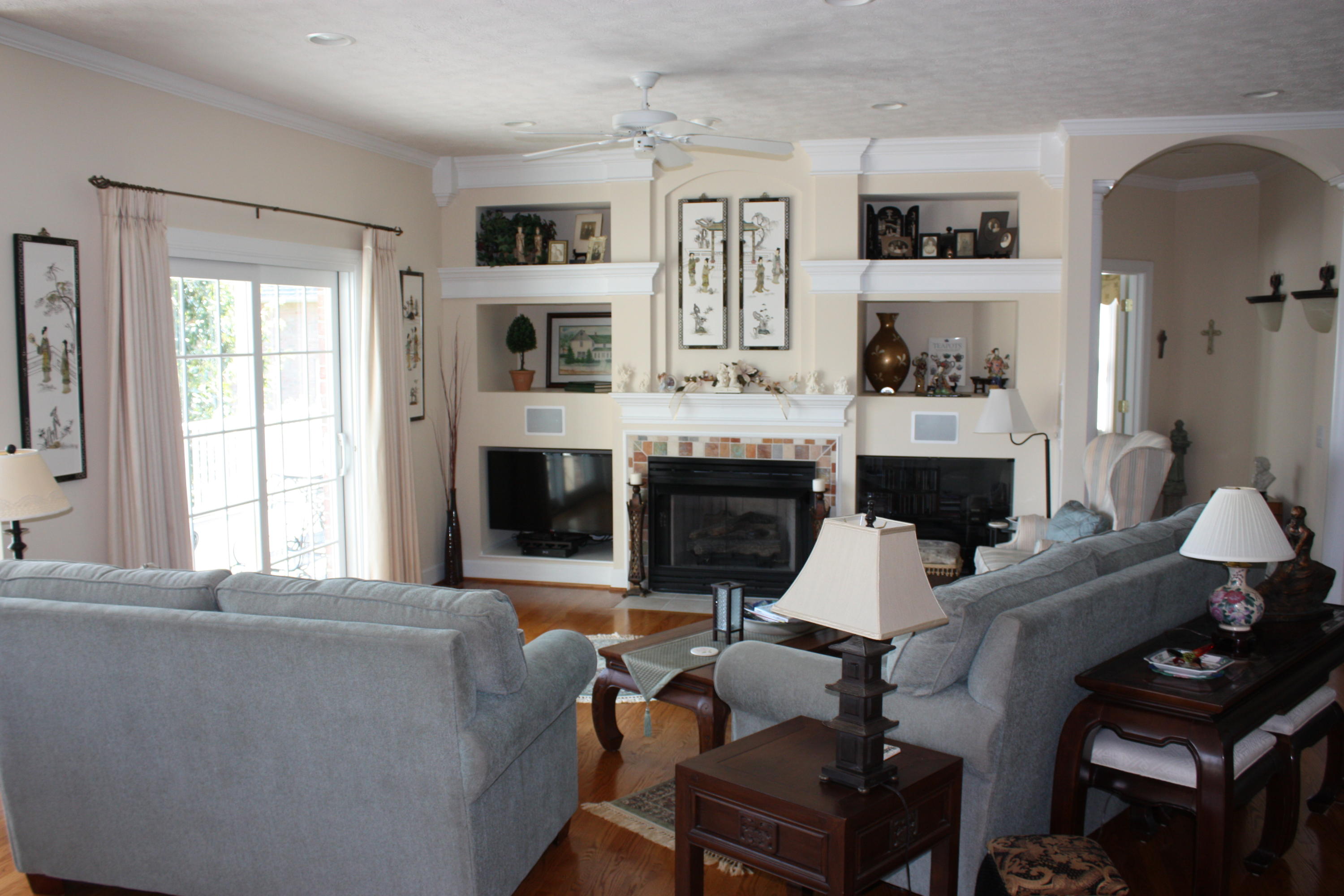 520 Calypso Road Moneta, VA 24121 - Photo 20 of 46 Sitting Area