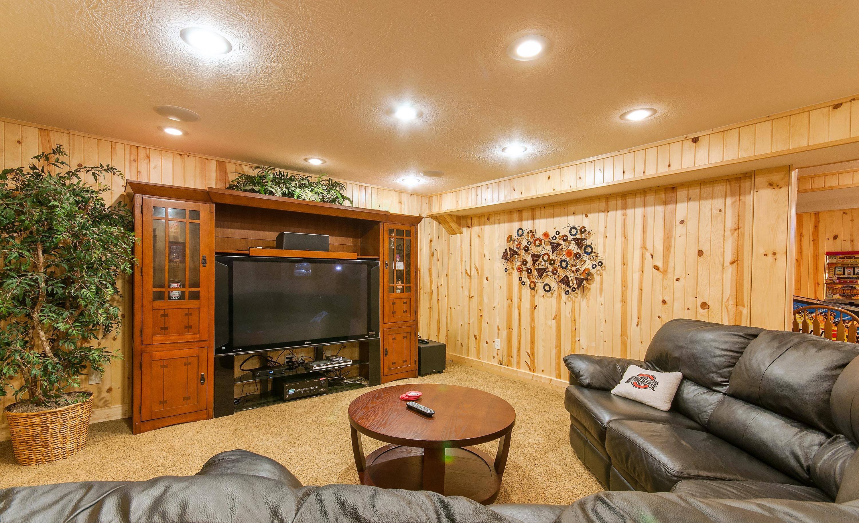 6305 Darling Road Blacklick, OH 43004 - Photo 43 of 58 TV/Media room