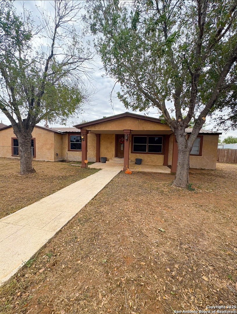 42 Mobile Road Cotulla, TX 78014 - Photo 4 of 21 a front view of house with yard