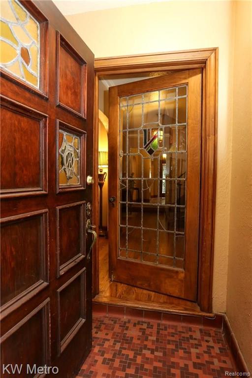 20104 Briarcliff Road Detroit, MI 48221 - Photo 2 of 36