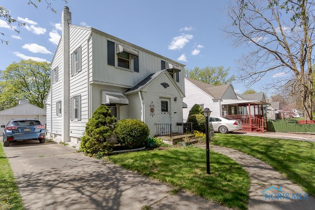 4307 Garrison Road Toledo, OH 43613 - Photo 3 of 43 Gallery Image 3