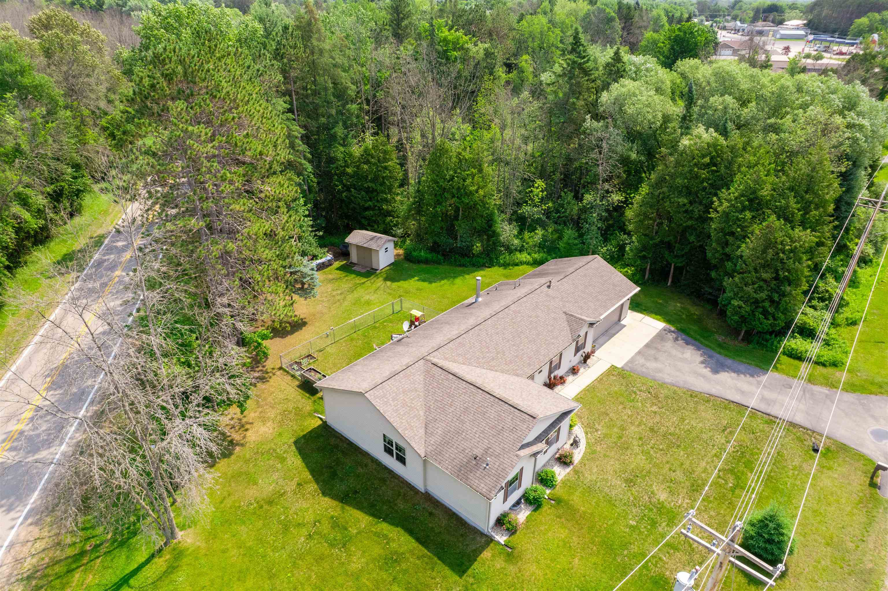 180 Chicago Court Peshtigo, WI 54157 - Photo 3 of 51