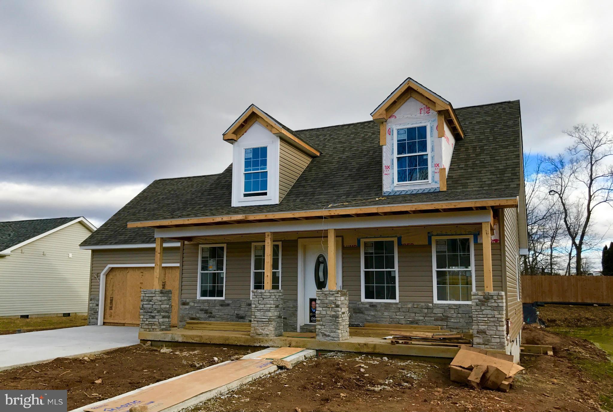 5 Dimension Road Inwood, WV 25428 - Photo 1 of 11 Exterior (Front)