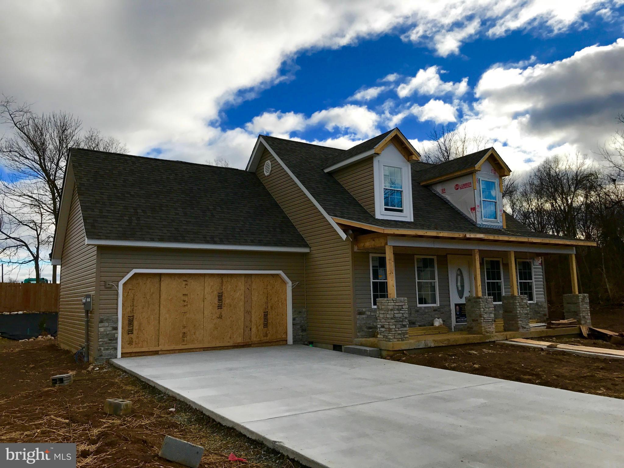 5 Dimension Road Inwood, WV 25428 - Photo 3 of 11 Exterior (Front)