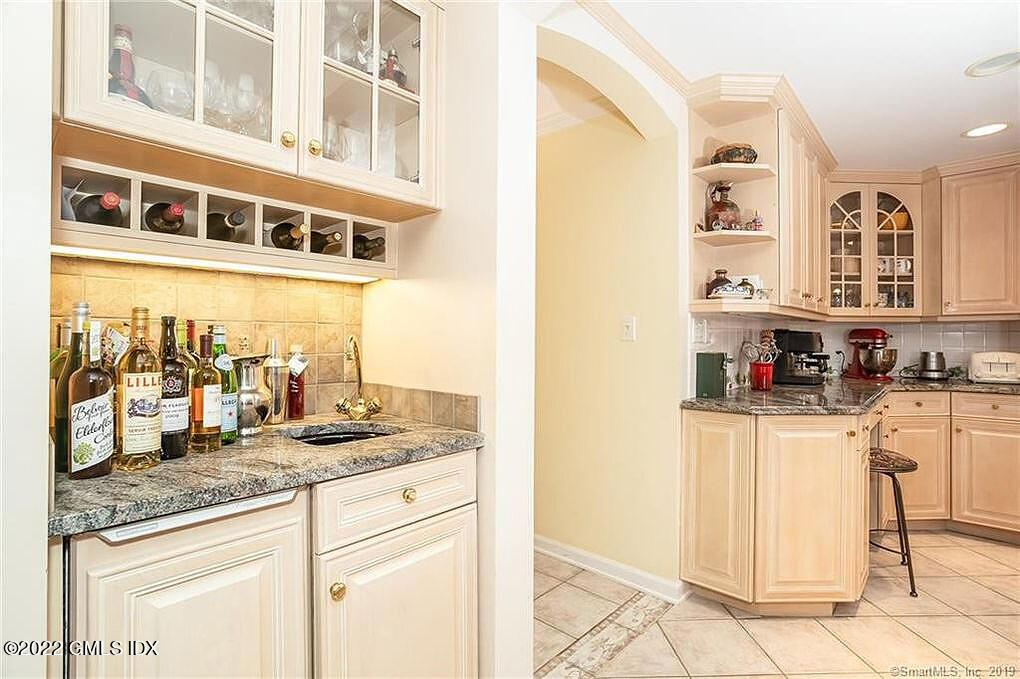 30 Split Timber Place Riverside, CT 06878 - Photo 13 of 45 a kitchen with stainless steel appliances granite countertop a stove and a sink
