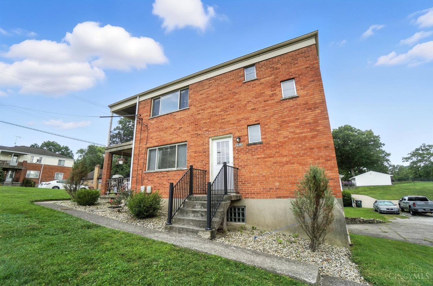 2923 Blue Rock Road Cincinnati, OH 45239 - Photo 5 of 35 Gallery Image 5