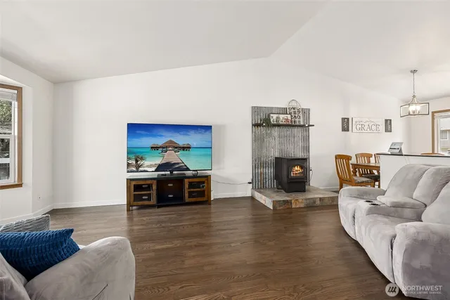 $489,950 | 306 Maple Drive North, Eatonville, WA 98328