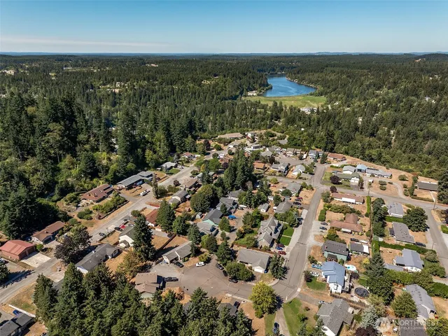 $489,950 | 306 Maple Drive North, Eatonville, WA 98328
