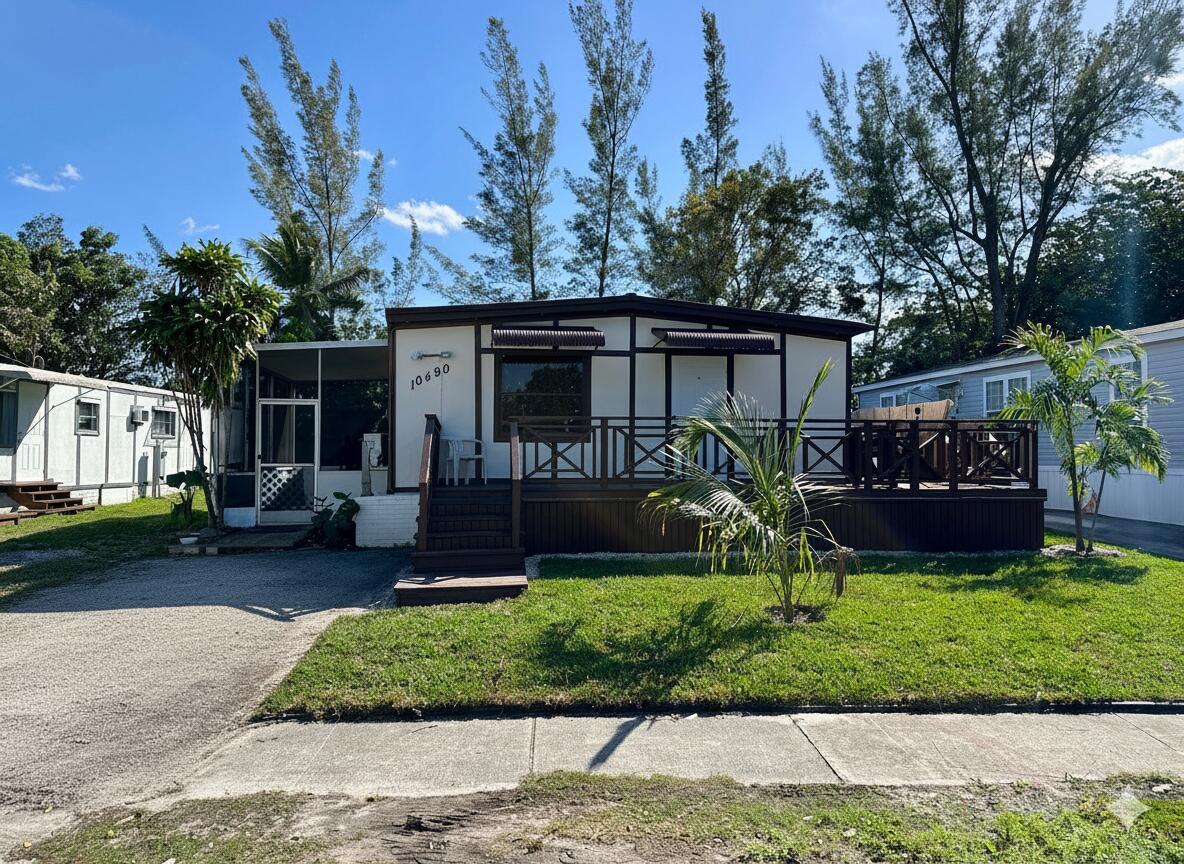 10490 Marina Way Boca Raton, FL 33428 - Photo 1 of 36 Front