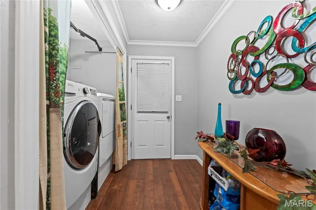 $379,000 | 4255 Highway 160, Highland, IL 62249