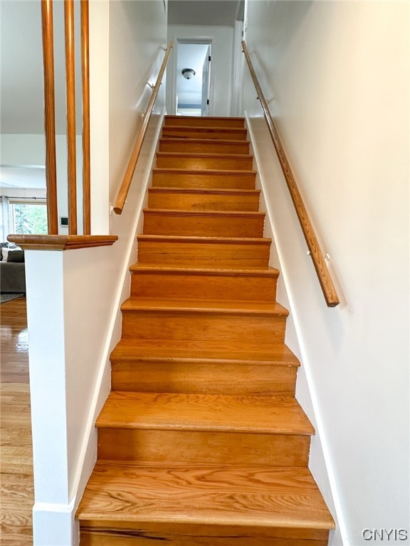 25 Forest Road New Hartford, NY 13501 - Photo 23 of 37