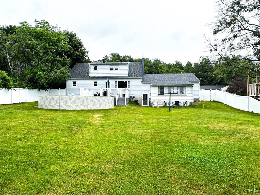 25 Forest Road New Hartford, NY 13501 - Photo 3 of 37