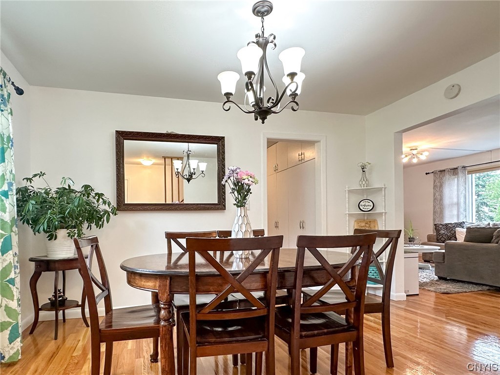 25 Forest Road New Hartford, NY 13501 - Photo 6 of 37