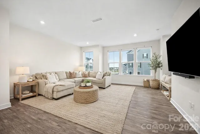 $435,000 | 949 Portrush Lane, Tega Cay, SC 29708