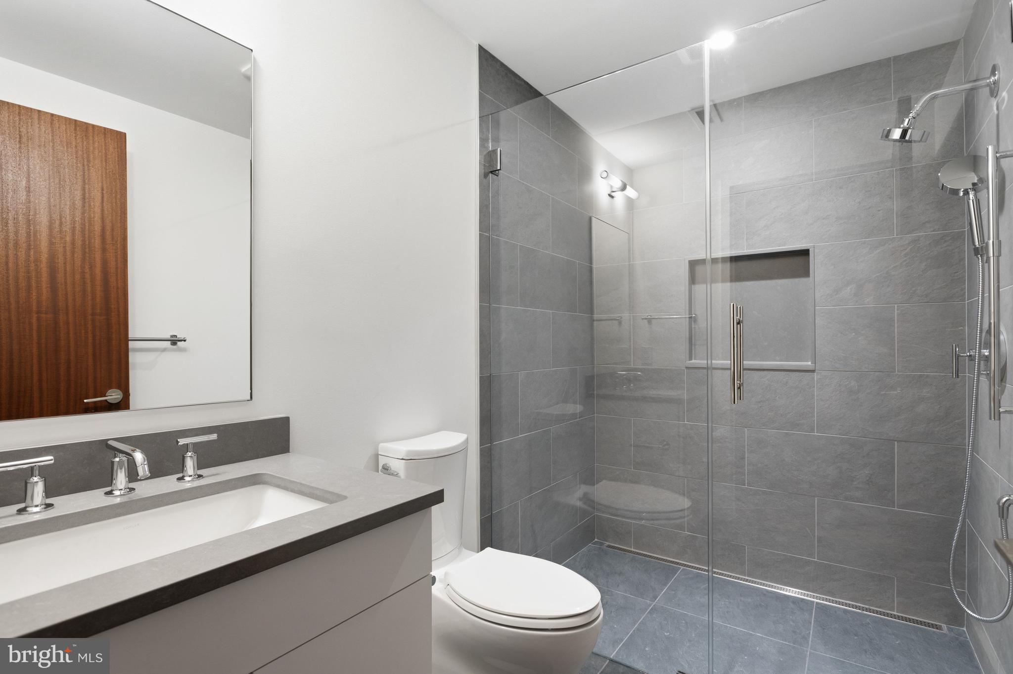 2920 Albemarle Street Northwest Washington, DC 20008 - Photo 54 of 54 Bath