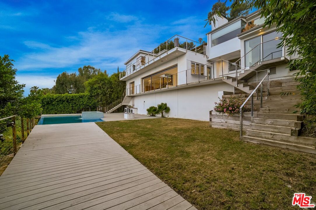 7044 Los Tilos Road Los Angeles, CA 90068 - Photo 1 of 58