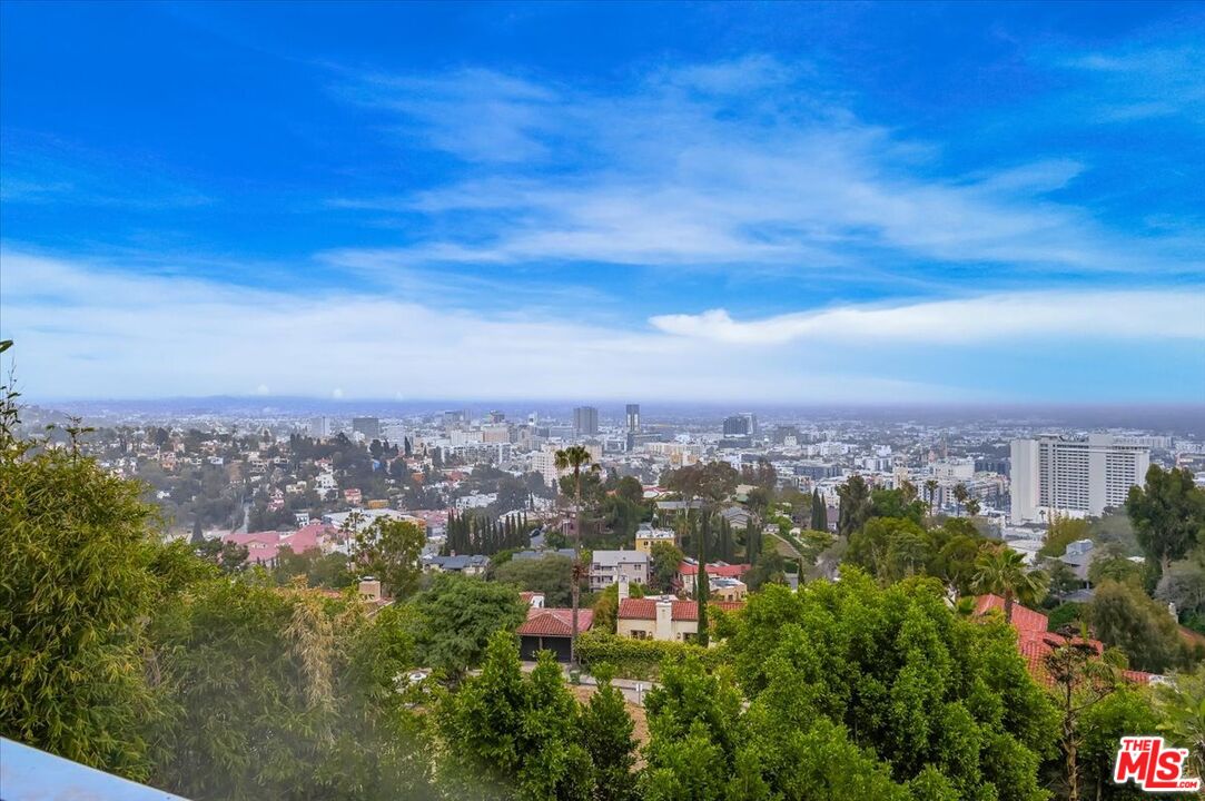 7044 Los Tilos Road Los Angeles, CA 90068 - Photo 56 of 58 a view of a city