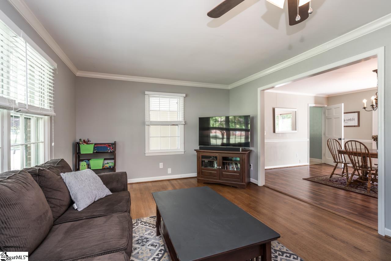 107 Longmeadow Road Taylors, SC 29687 - Photo 3 of 24 Gallery Image 3