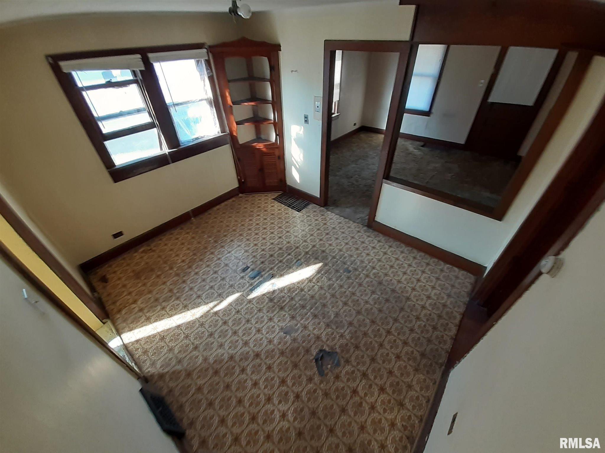 2363 Chancy Street Clinton, IA 52732 - Photo 6 of 9 Gallery Image 6