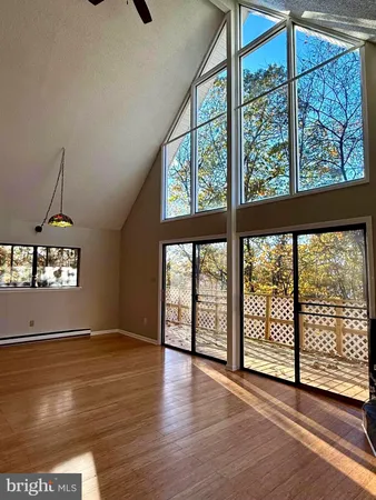 $294,900 | 646 Glenwood Lane, Gerrardstown, WV 25420