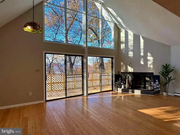 $294,900 | 646 Glenwood Lane, Gerrardstown, WV 25420