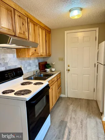 $294,900 | 646 Glenwood Lane, Gerrardstown, WV 25420