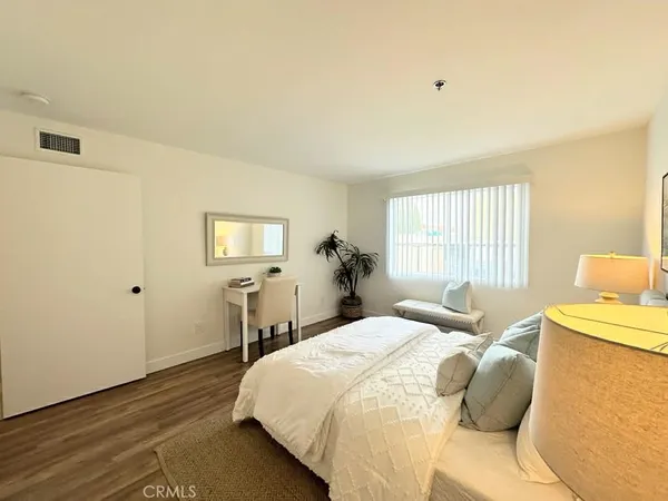 $379,900 | 24410 Crenshaw Boulevard, Unit 113, Torrance, CA 90505