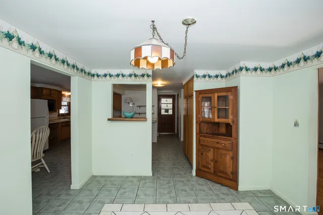 $399,000 | 13 Bailey Avenue, Wallingford, CT 06492